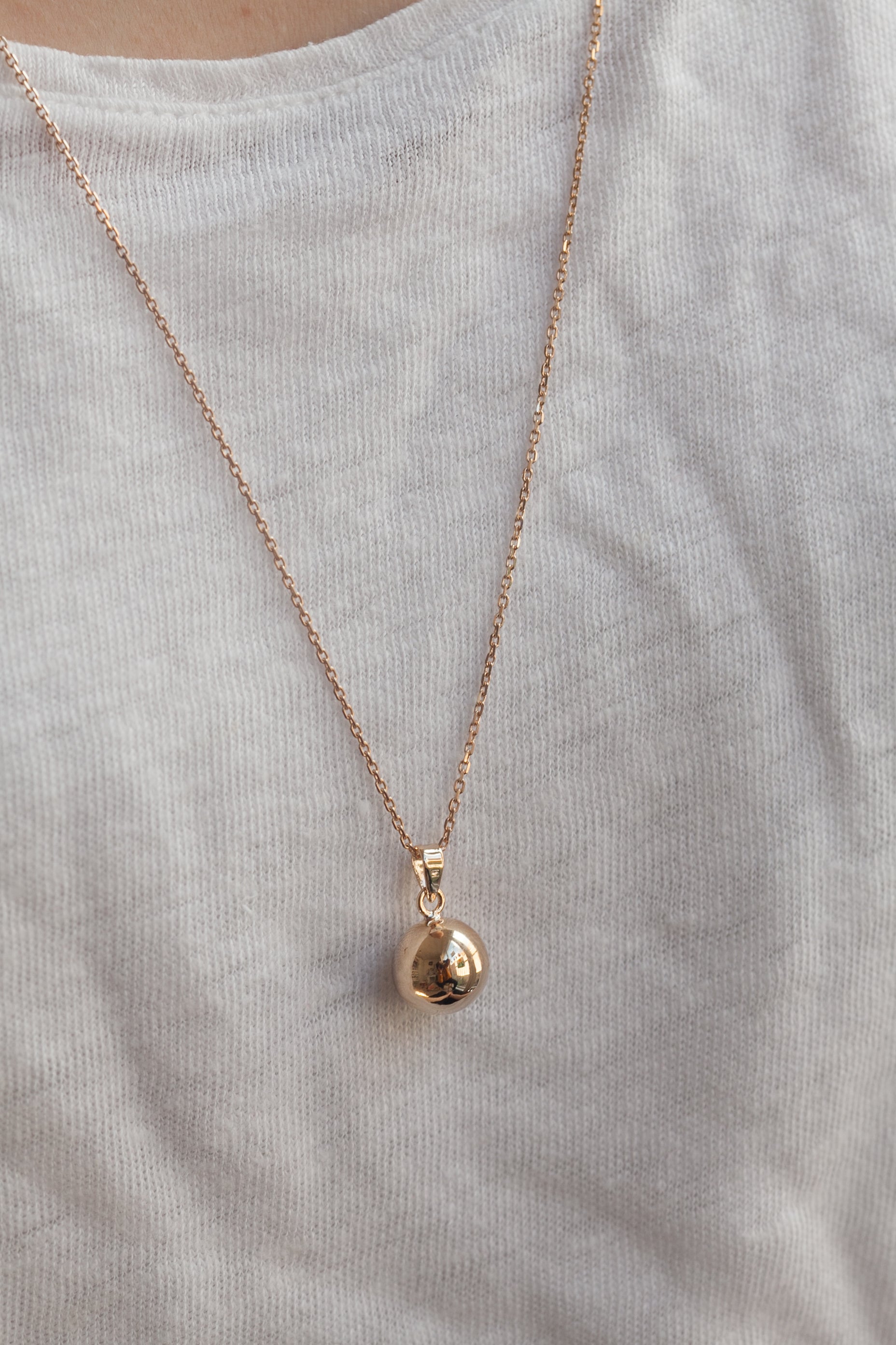 Kette mit Kugel Anhänger - 16K Vergoldet | Shop Nory