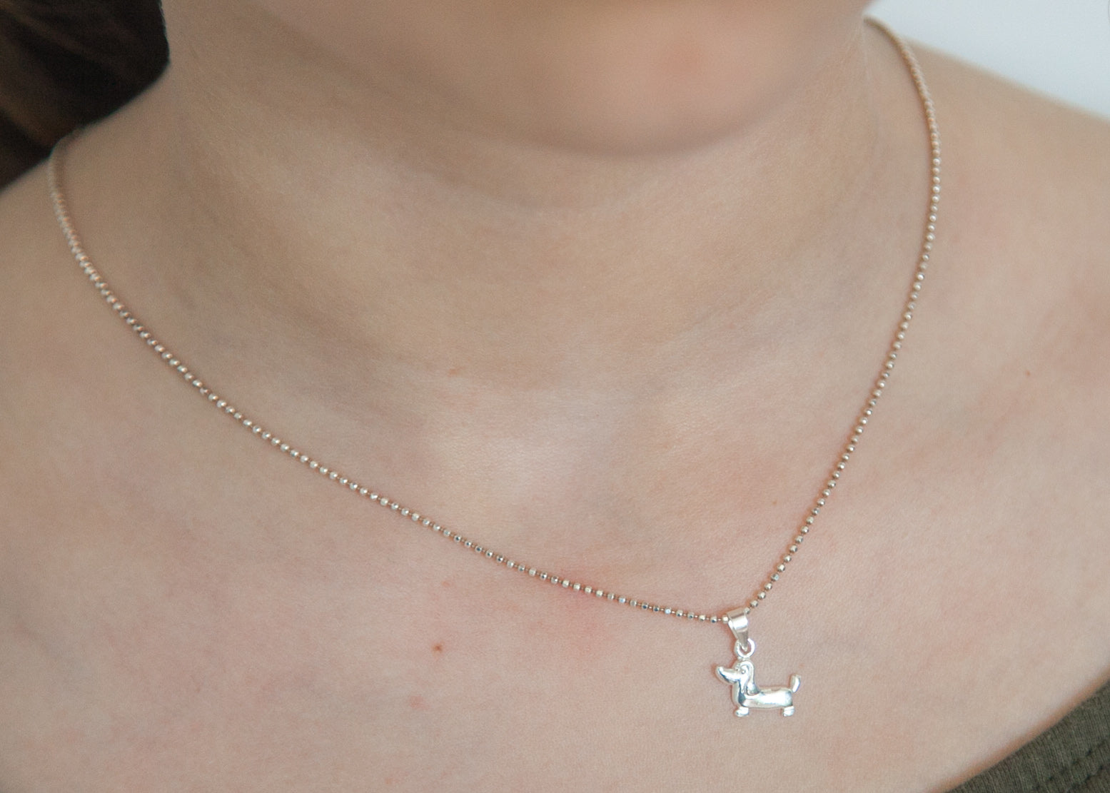 Kette mit Dackel Anhänger aus Silber, Kette Dachshund | Shop Nory