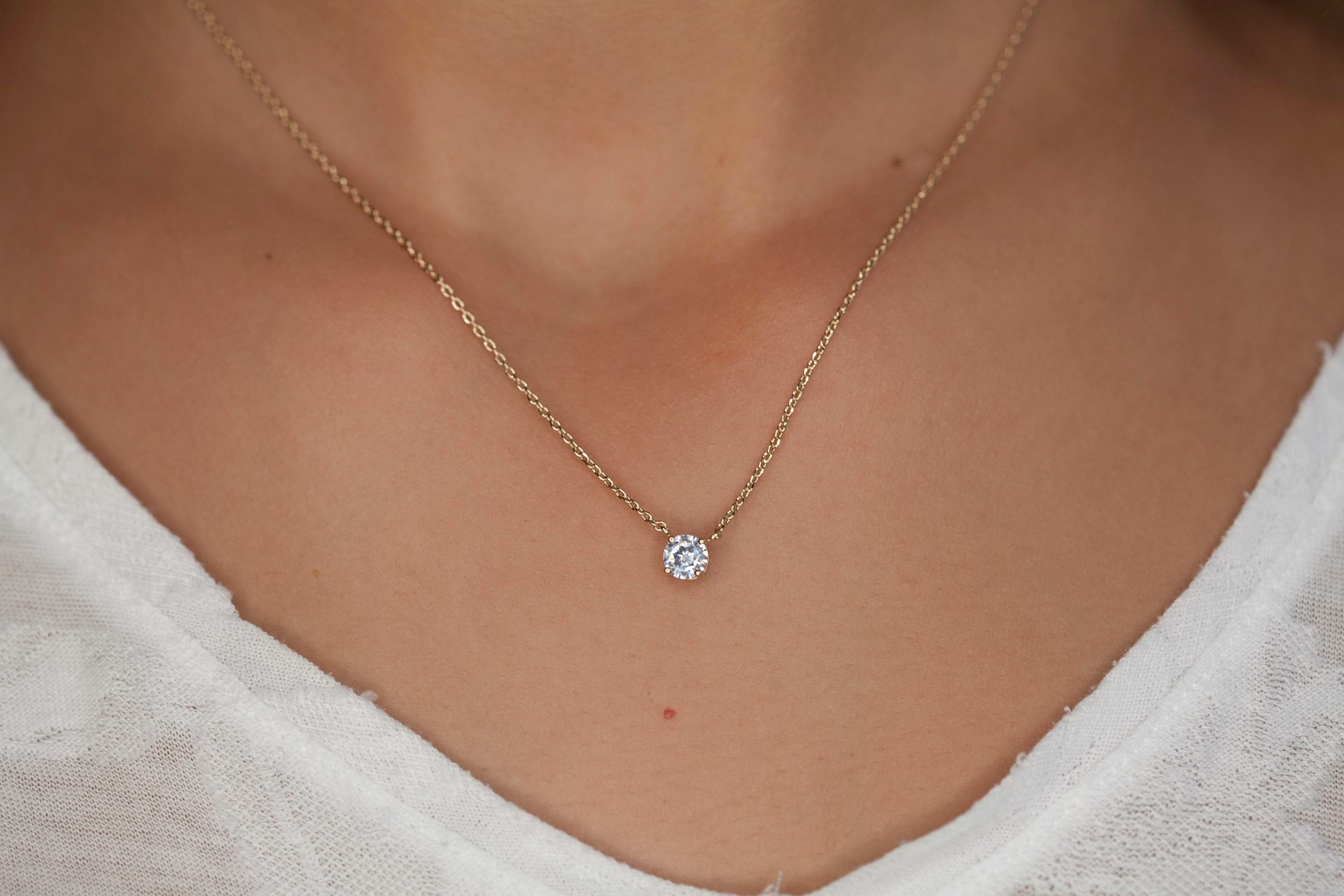 Kette mit Zirkonia Anhänger Vergoldet, Solitär-Kette für Damen | Shop Nory