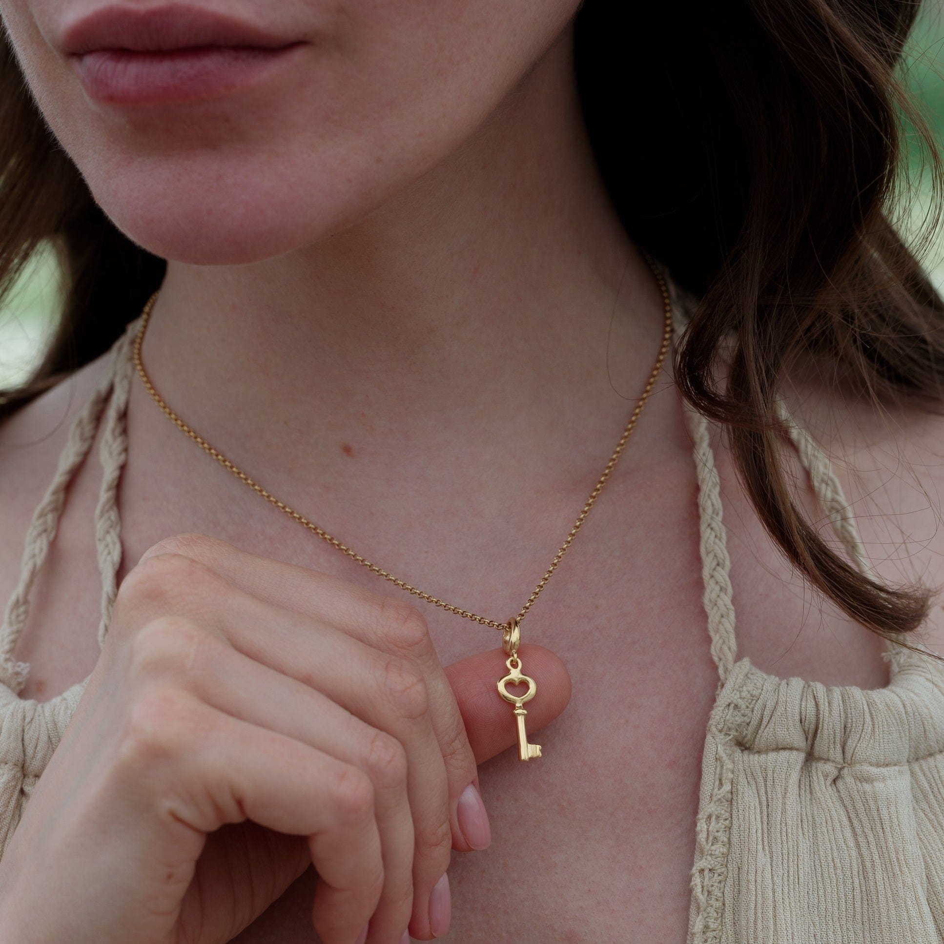 Gold Key Charm Halskette | Shop Nory