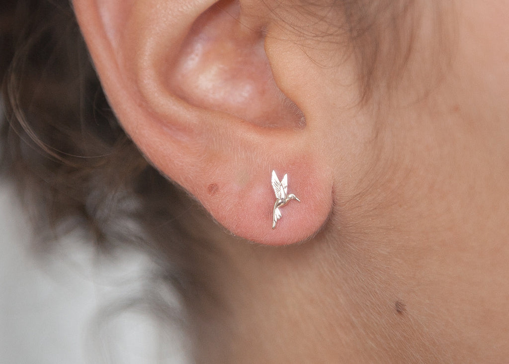Eleganten Kolibri Ohrstecker vergoldet - Vogel Ohrringe für Damen | Shop Nory