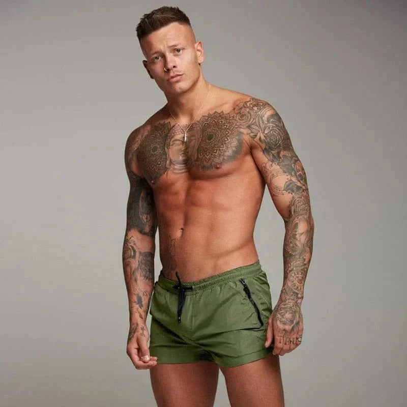Kurze Badeshorts für Männer mit Tasche