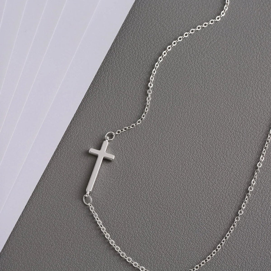 Zarte Kreuz Halsketten | Shop Nory