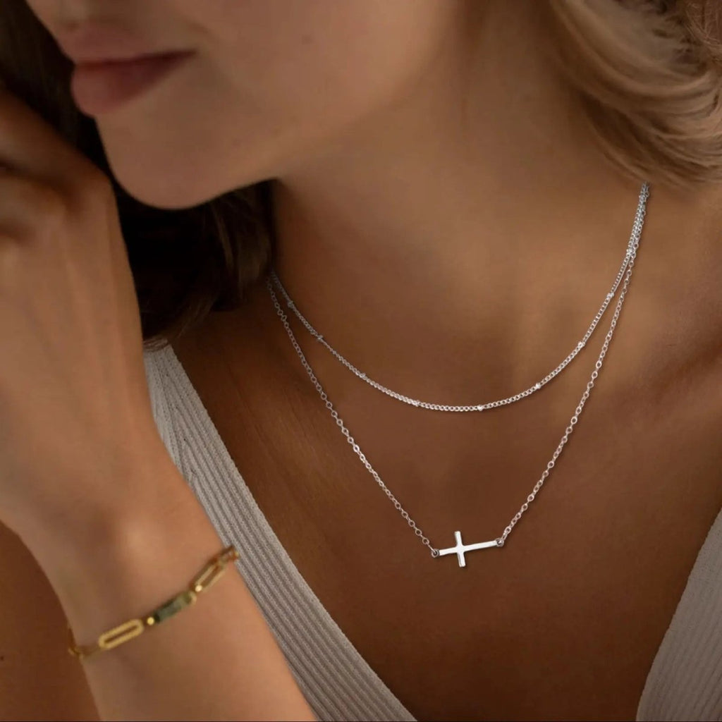 Zarte Kreuz Halsketten | Shop Nory