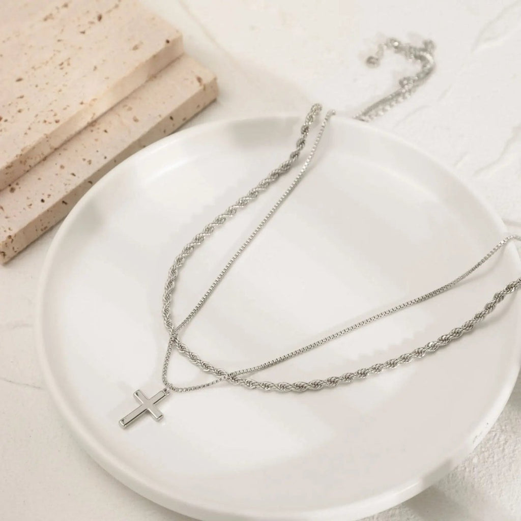 Zarte Kreuz Halsketten | Shop Nory