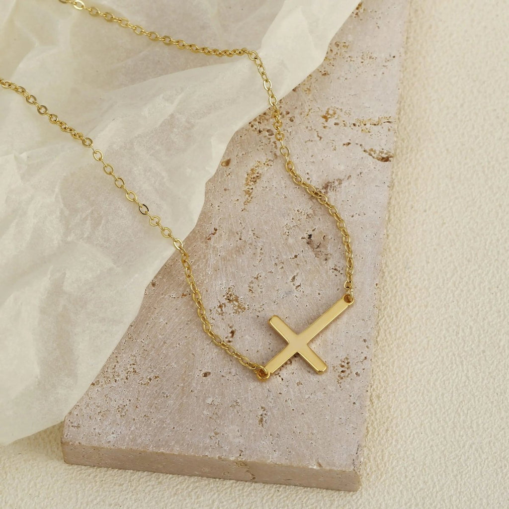 Zarte Kreuz Halsketten | Shop Nory