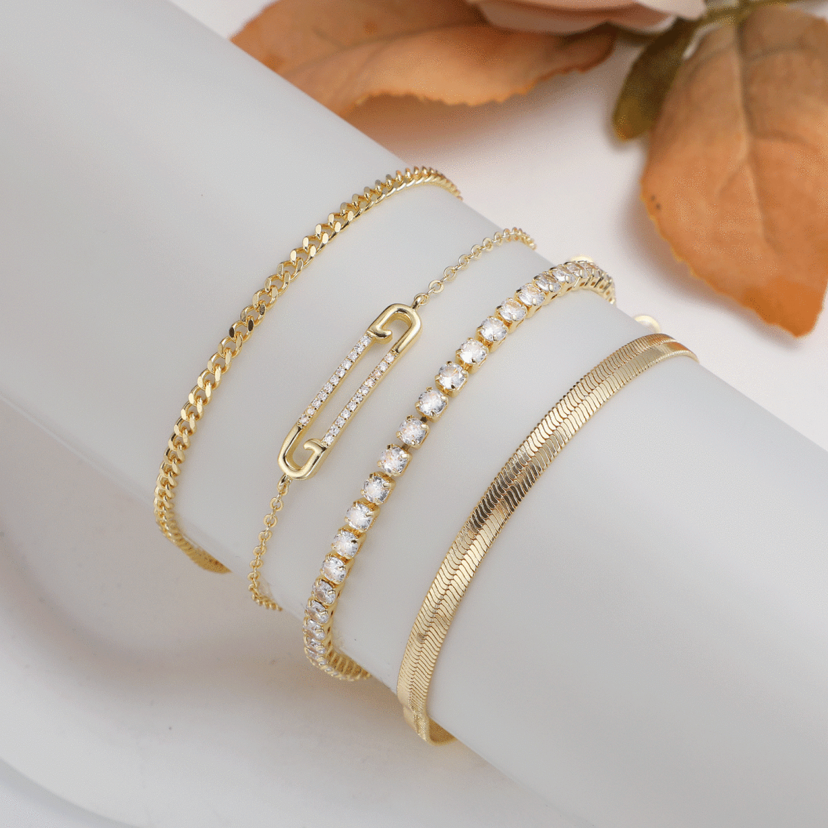 Zierliche CZ Gold Armbänder | Shop Nory