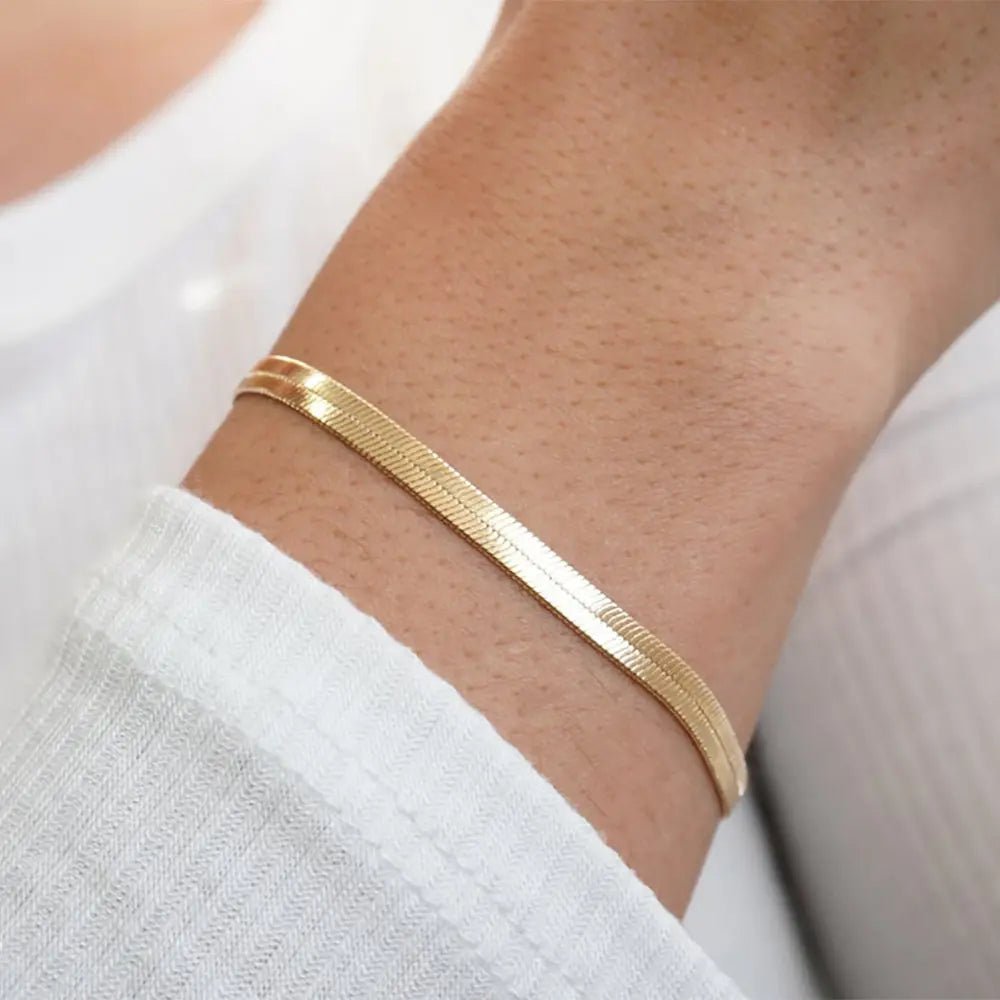 Zarte Goldarmbänder | Shop Nory