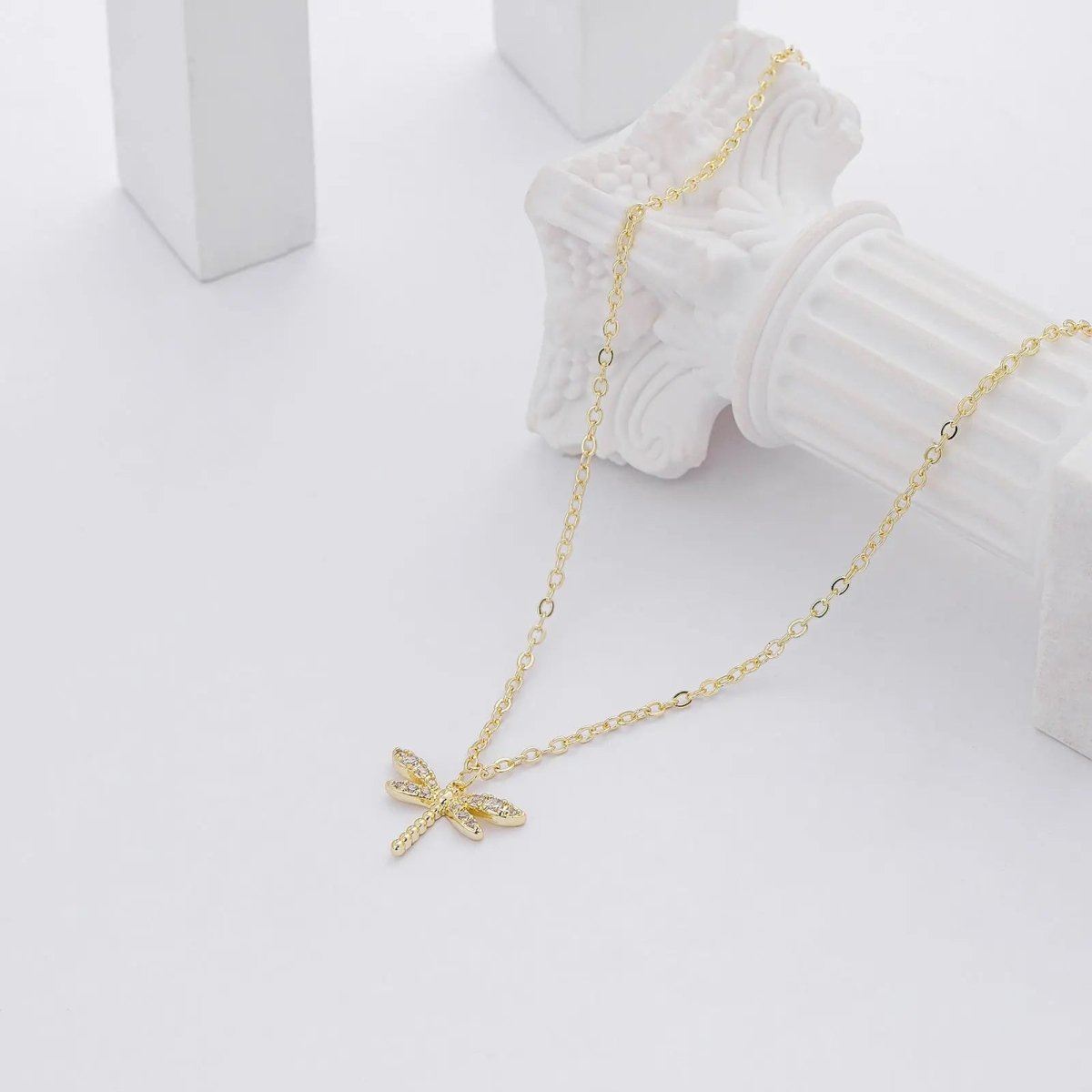 Zarte Gold CZ Libellenhalsketten | Shop Nory