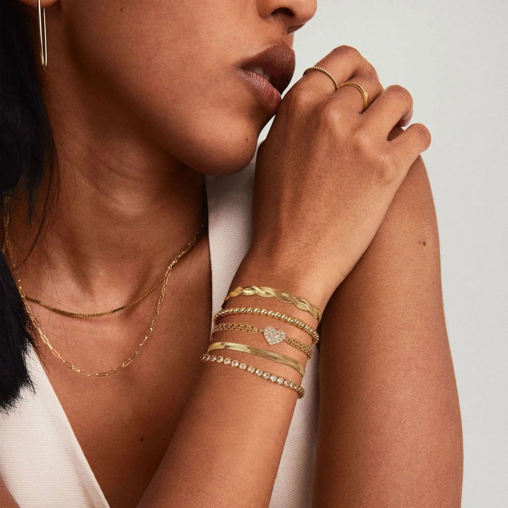 Zarte Gold CZ Herzarmbänder Stapel | Shop Nory