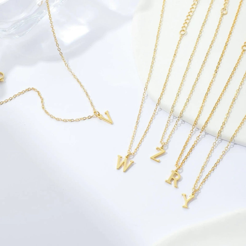 Zarte Gold Initialen Armbänder | Shop Nory