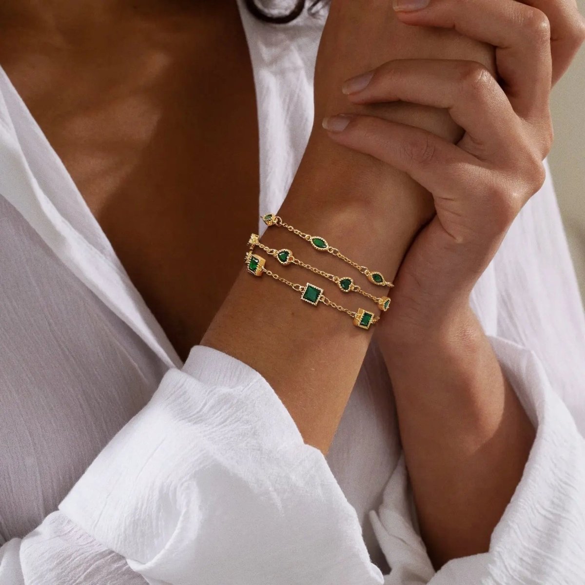 Zierliche grüne CZ-Armband-Stapel | Shop Nory