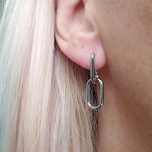Zarte Paperclip Huggie Hoop Ohrringe | Shop Nory