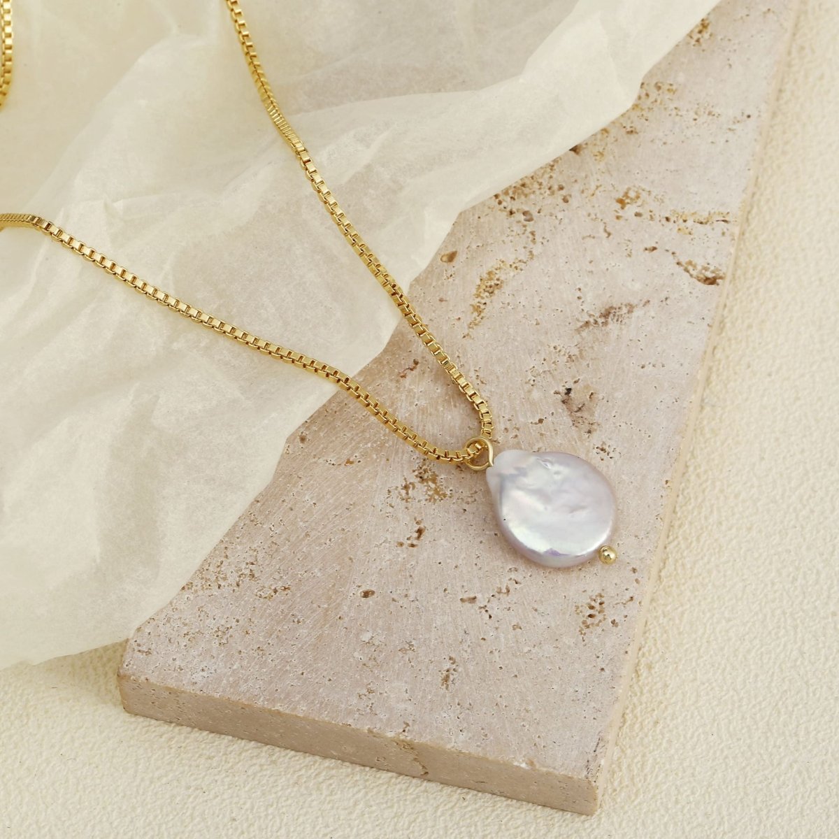 Zarte Perlenhalsketten | Shop Nory