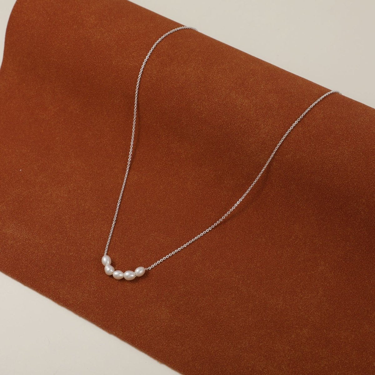 Zarte Perlenhalsketten-Kollektion | Shop Nory