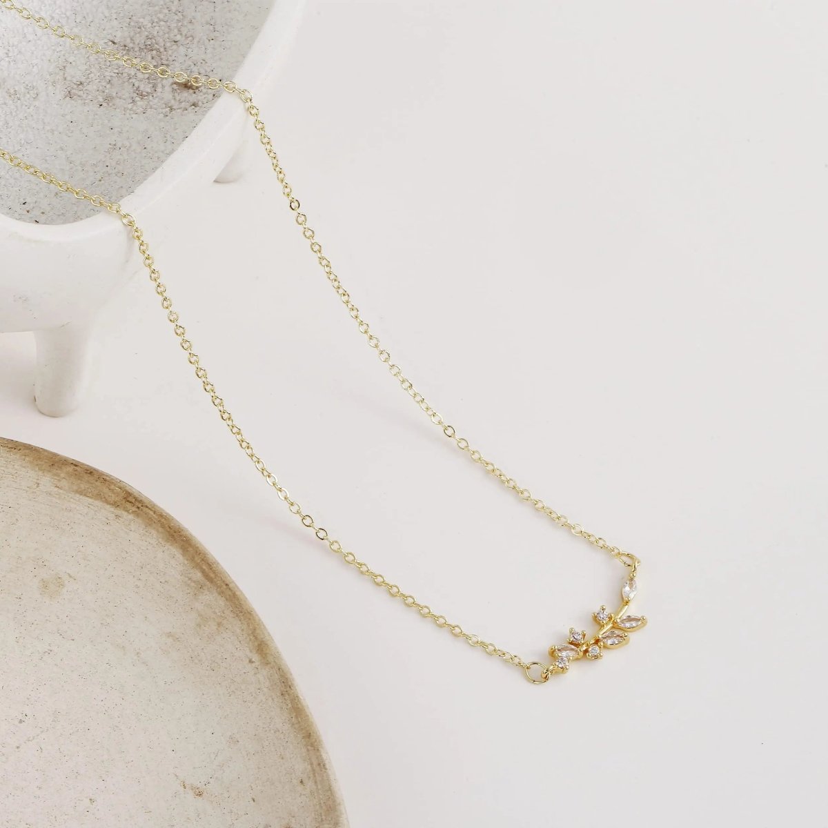 Diamant Blatt Blumen Halsketten | Shop Nory