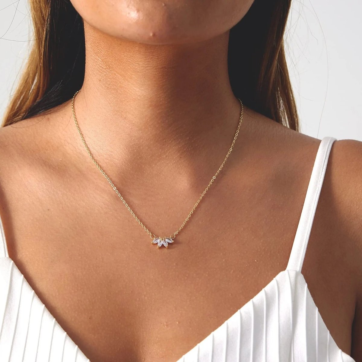 Diamant Blatt Blumen Halsketten | Shop Nory