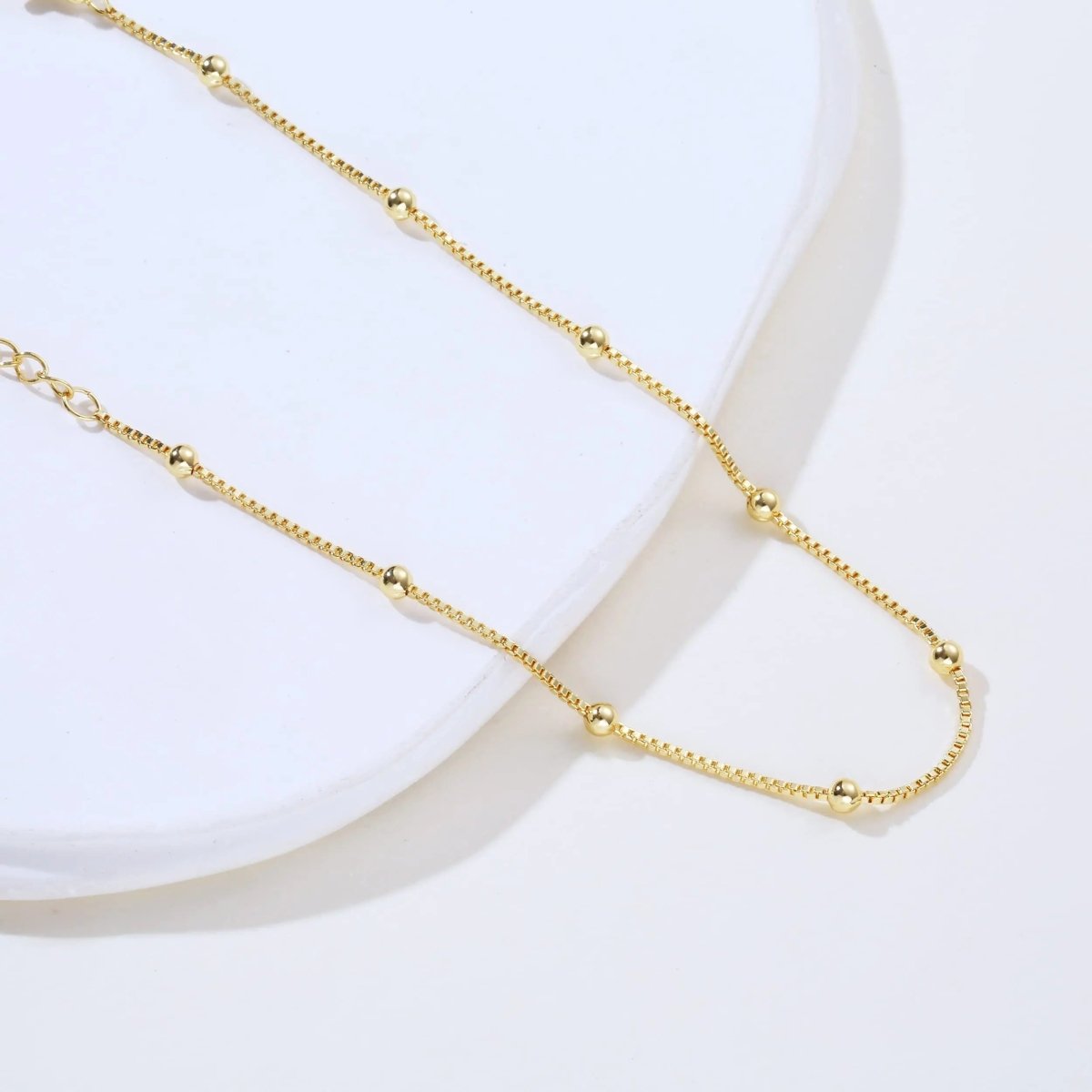 Goldene Perlen Fußkettchen | Shop Nory