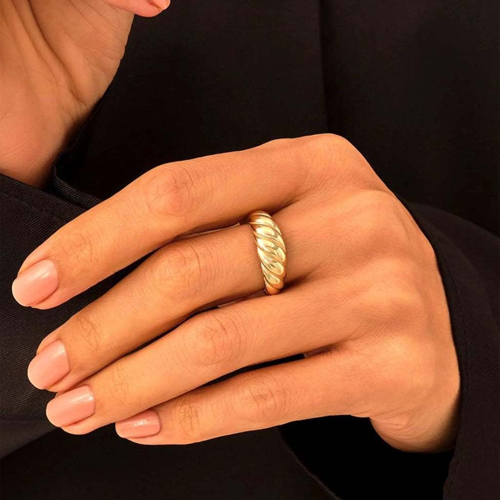 Gold Croissant-Dome-Ringe Größe 6 bis 9 | Shop Nory