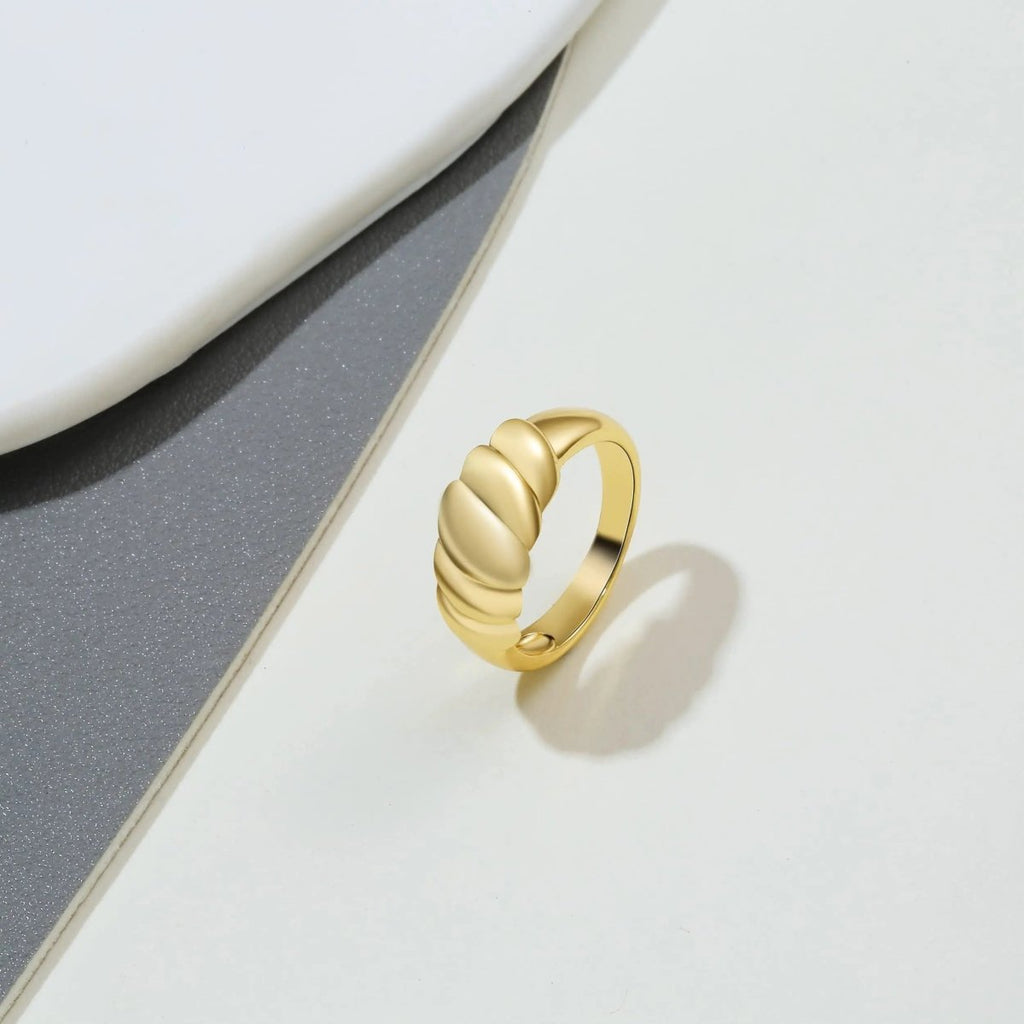 Gold Croissant-Dome-Ringe Größe 6 bis 9 | Shop Nory