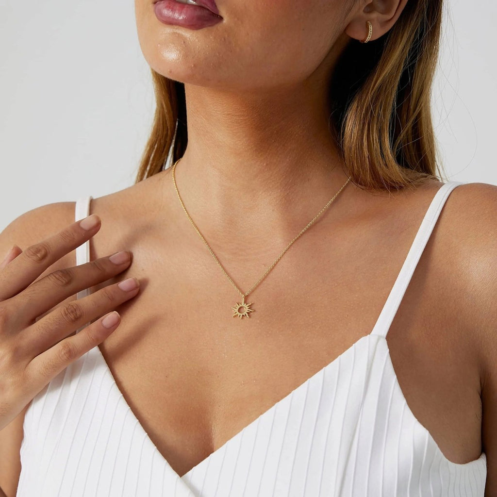 Goldplattierte Sonnen-Choker-Halsketten | Shop Nory