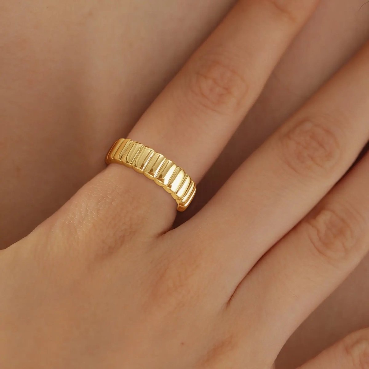 Gold Streifen Ringe Größe 6-9 | Shop Nory
