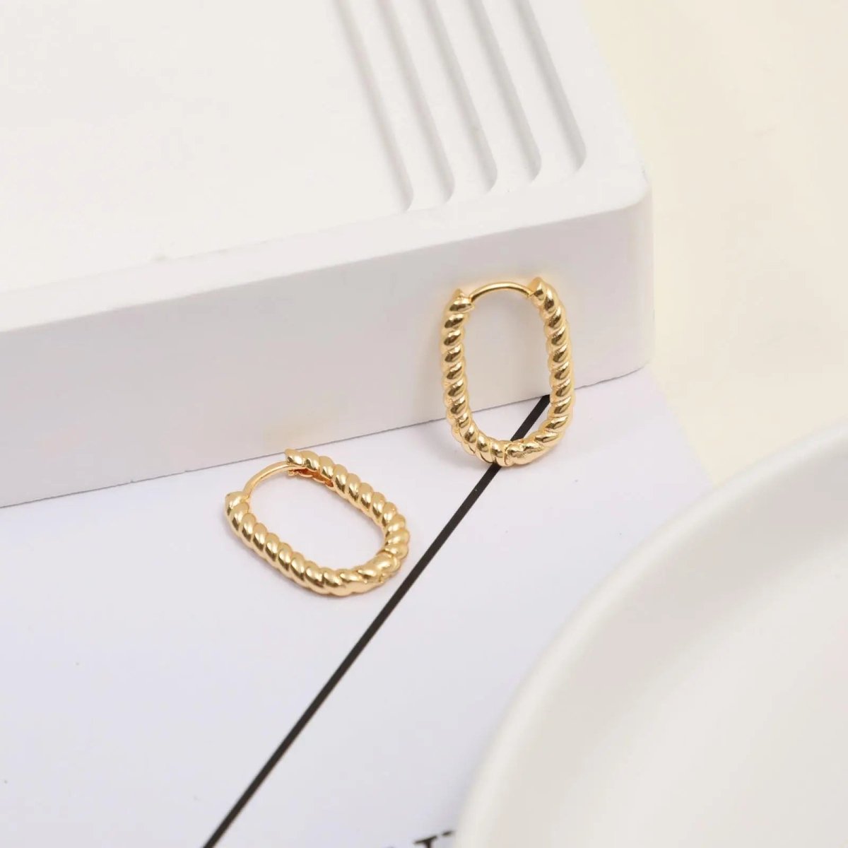 Gold gedrehte Seil Ohrringe | Shop Nory
