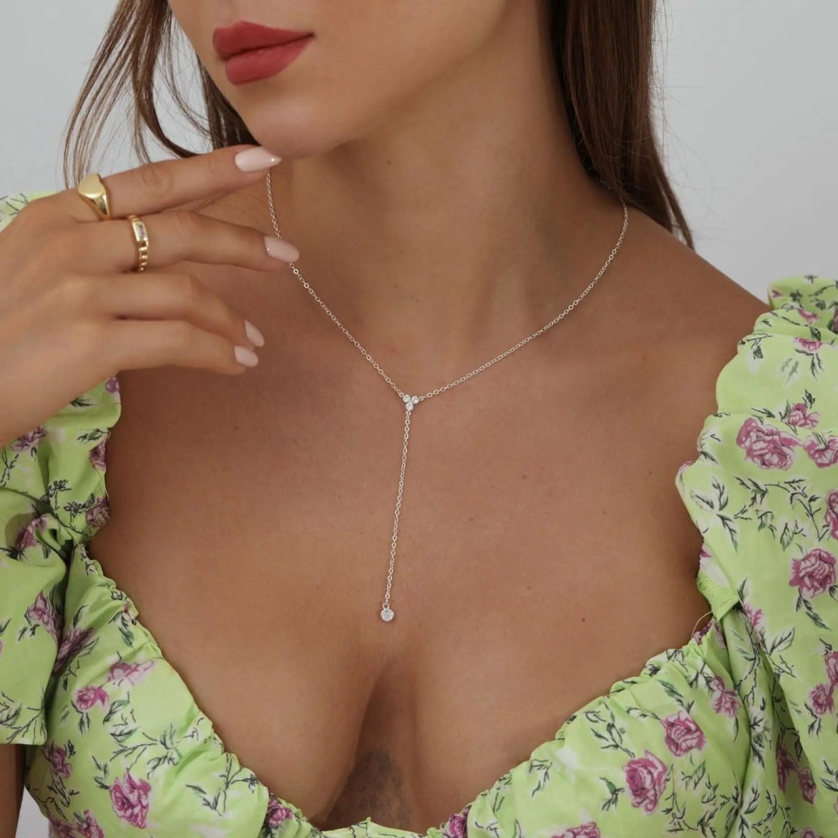 Gold Y-förmige zarte Halsketten | Shop Nory