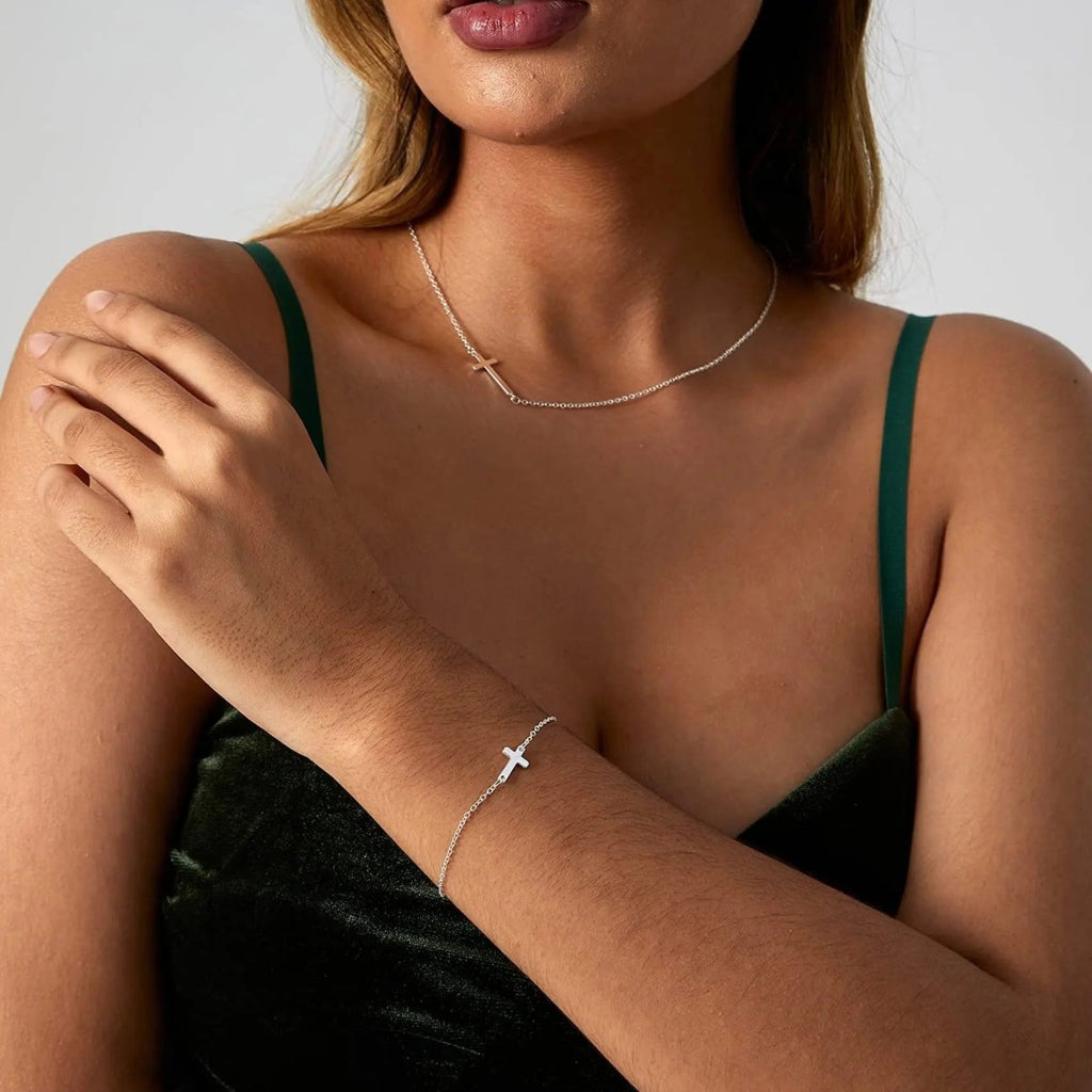 Silberne Kreuzarmbänder | Shop Nory