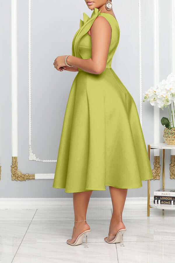 One Shoulder Midi Kleid Elegante A-Linie Passform Skulpturierte Details Festliche Kleidung