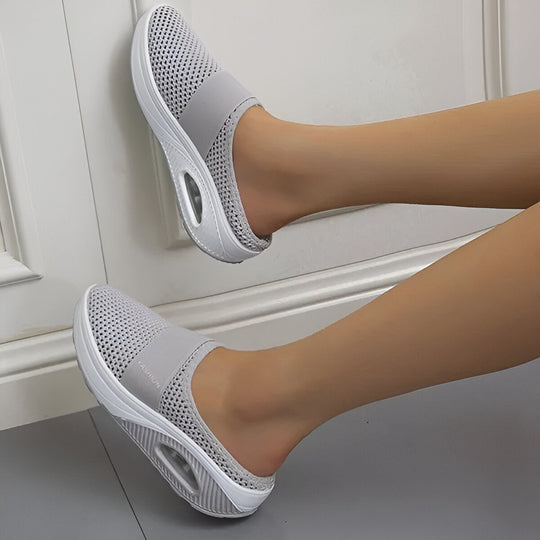 Orthopädische Sandalen Keilabsätze