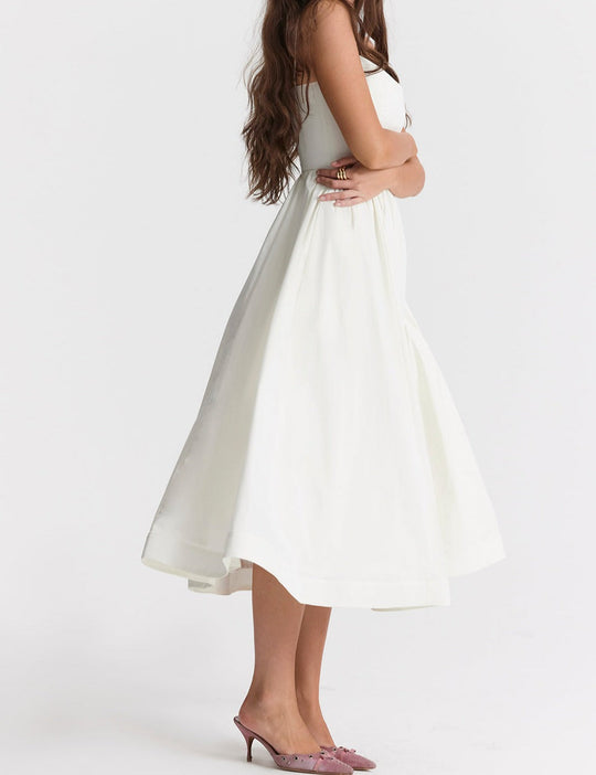 Elegantes Midikleid Look