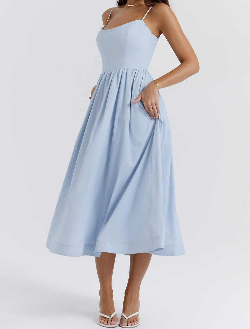 Elegantes Midikleid Look