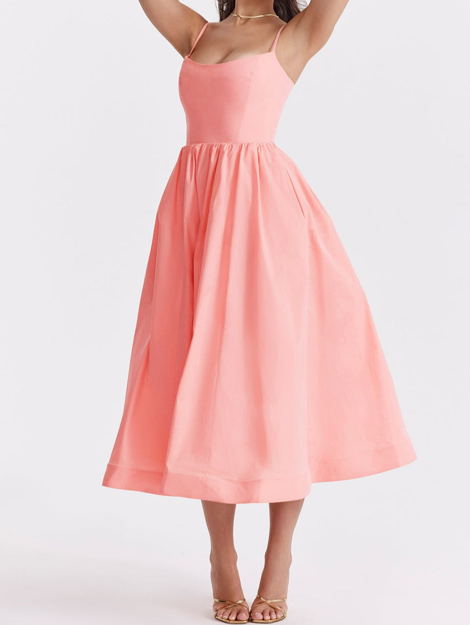 Elegantes Midikleid Look