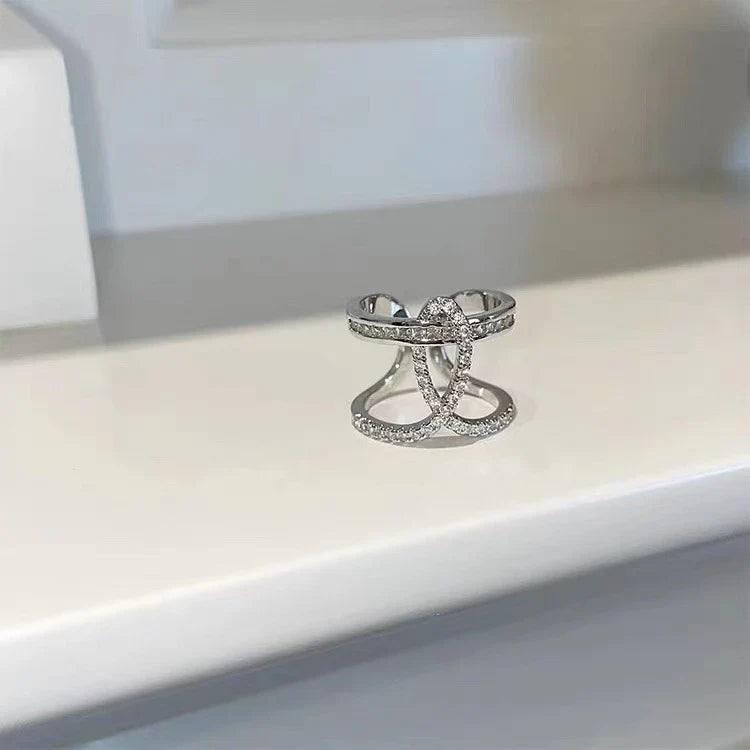 Luxus Mikro Pave Hohlschliff Geometrischer Ring | Shop Nory