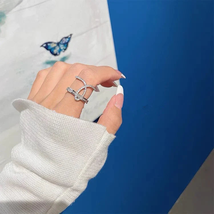 Luxus Mikro Pave Hohlschliff Geometrischer Ring | Shop Nory