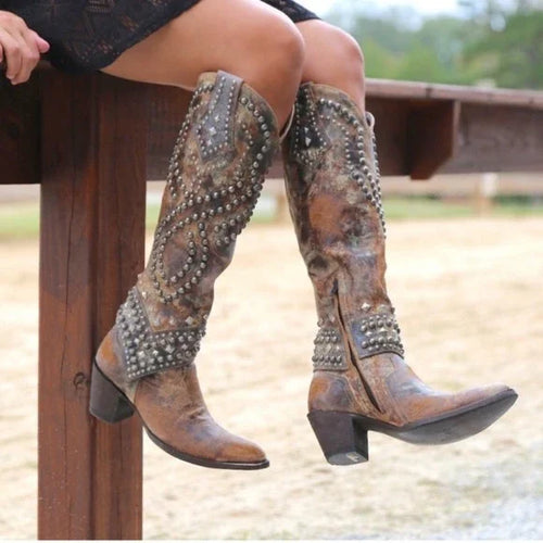 Cowboystiefel mit Absätzen