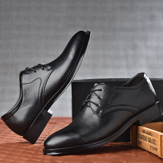 Elegante Schuhe mit Schnürsenkeln