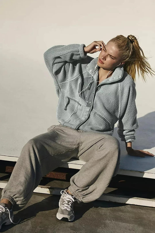Warme Fleecejacke mit Taschen
