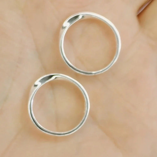 925 Sterlingsilber Minimalistischer Verdrehter Ring | Shop Nory