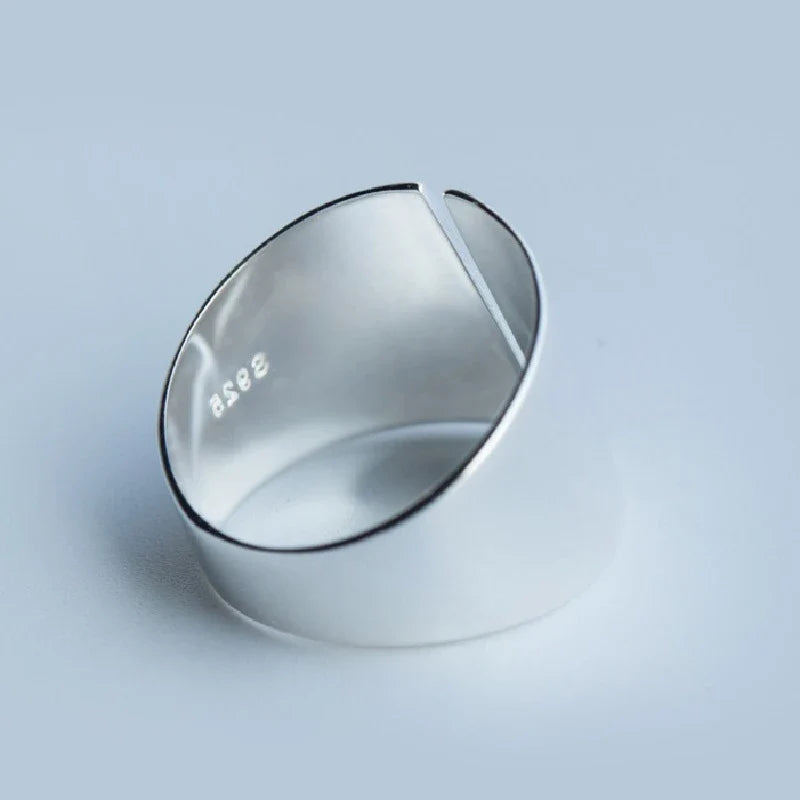 Minimalistischer breiter glänzender offener Ring | Shop Nory