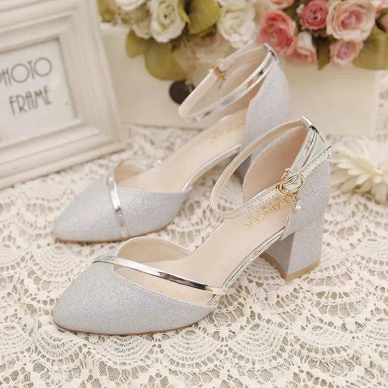 ShopNory | Elegante Blockabsatzschuhe für Frauen Knöchelriemen