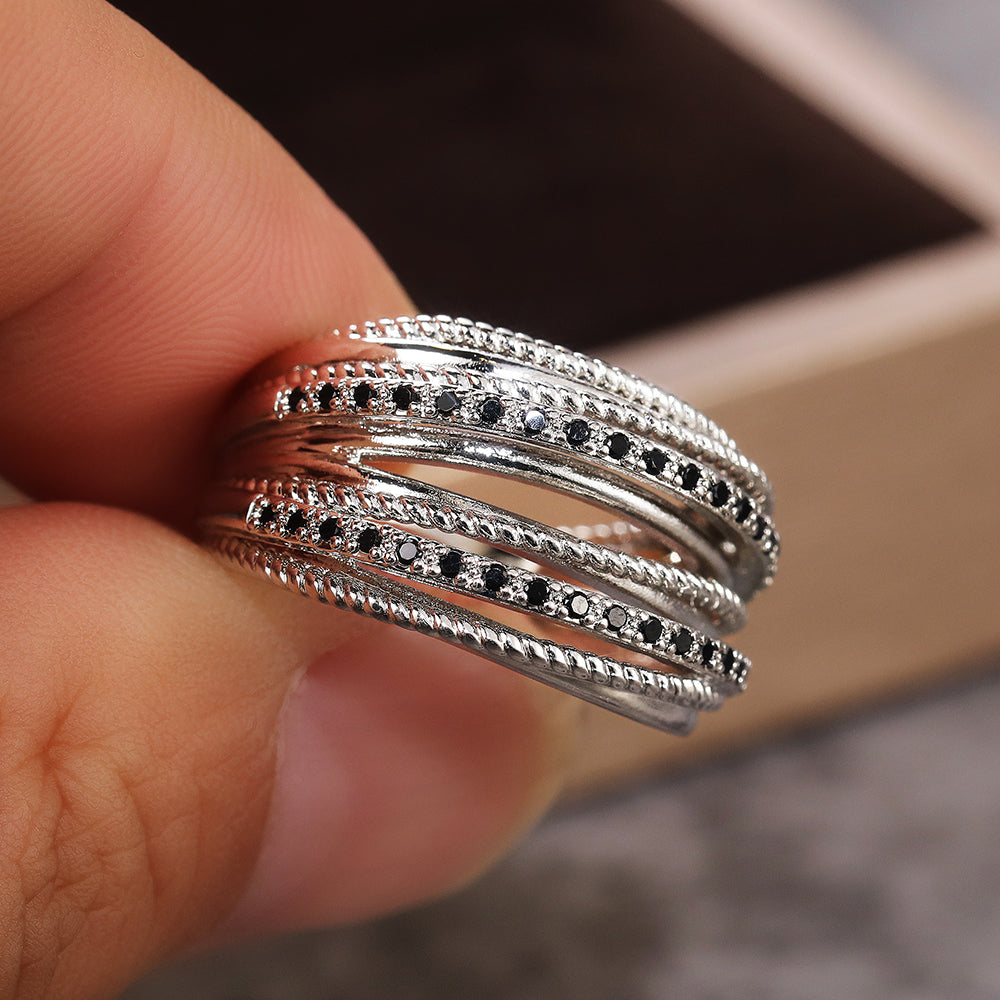 Mehrreihiger glänzender Metallring | Shop Nory