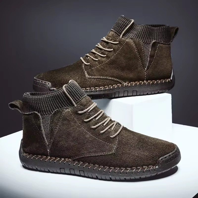 Retro-Wildlederschuhe mit Ripp- und Stichmuster