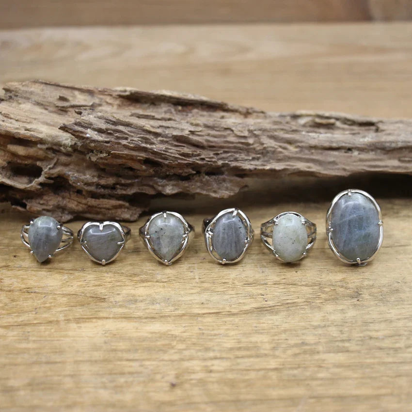 Natürlicher Labradorit Cabochon Stein Ring | Shop Nory
