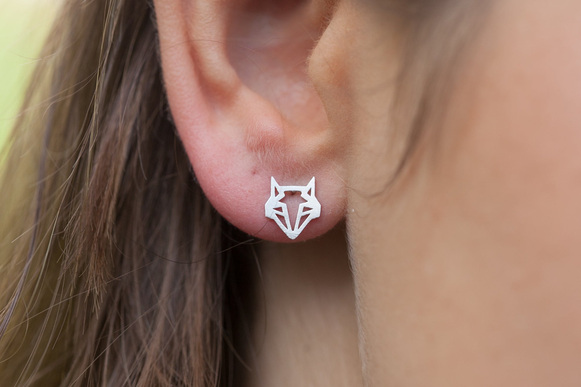 Feine Ohrringe mit Fuchs-Motiv – versilbert und hautfreundlich | Shop Nory