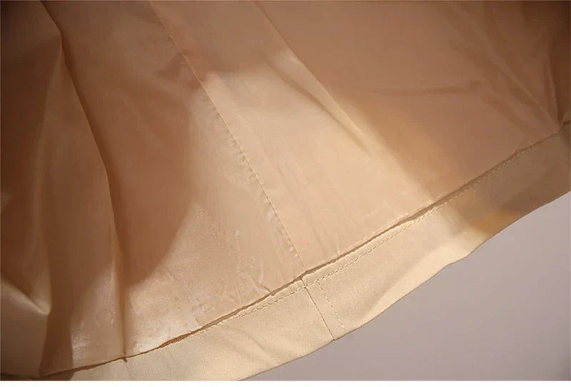 Übergroße Kapuzen-Windjacke - Leicht & Wasserdicht