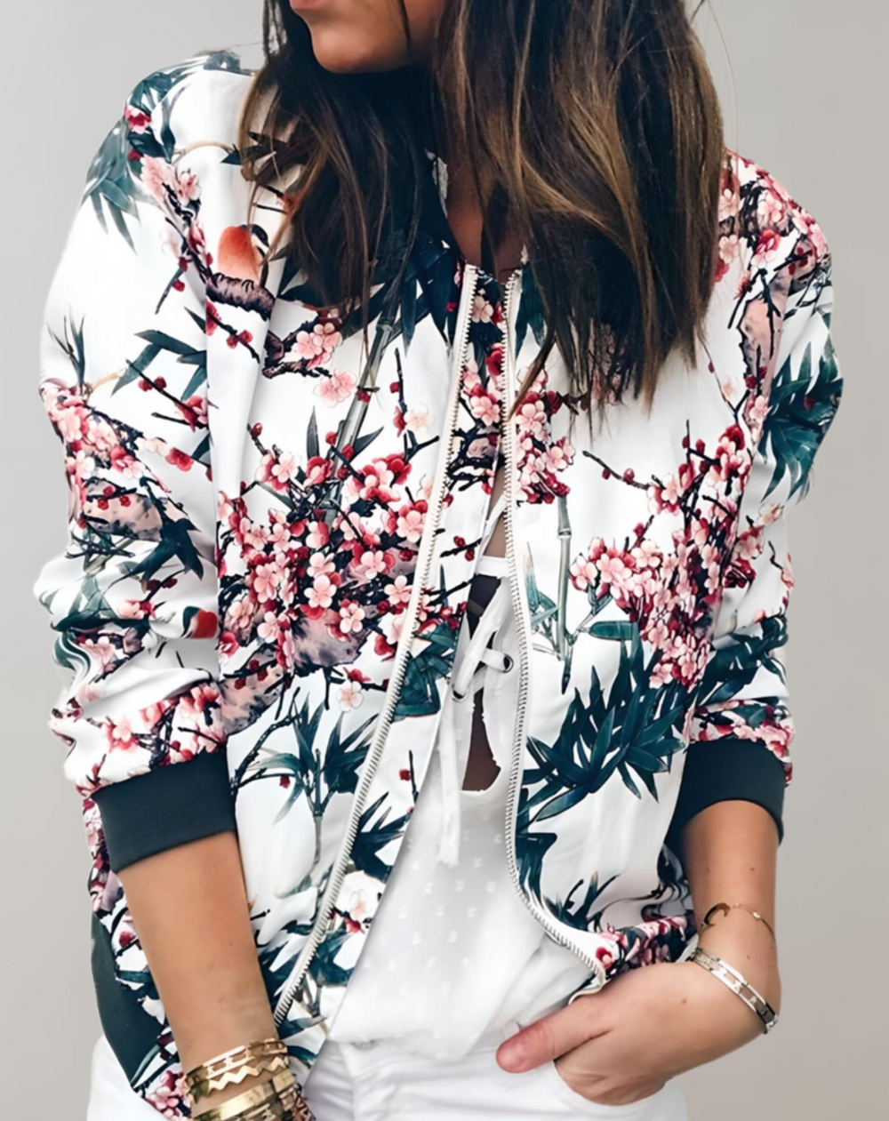 Stylische Blumenkimonojacke für Frauen