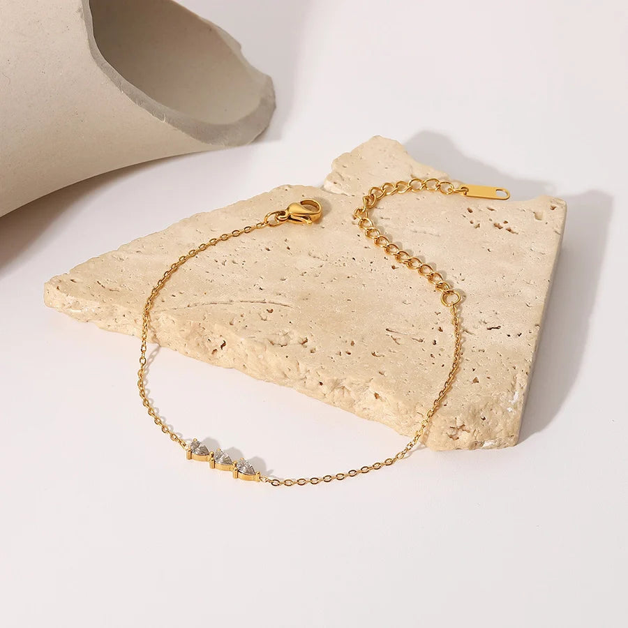 Armband dezent mit Zirkoniasteinen in Edelstahl | Shop Nory
