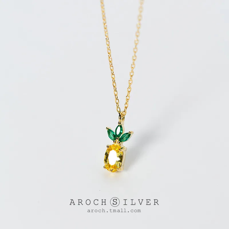 Naran S925 Silber-Halskette Frischer kleiner Ananas-Anhänger Elegante goldene Frucht Schlüsselbein-Kette D4383 | Shop Nory